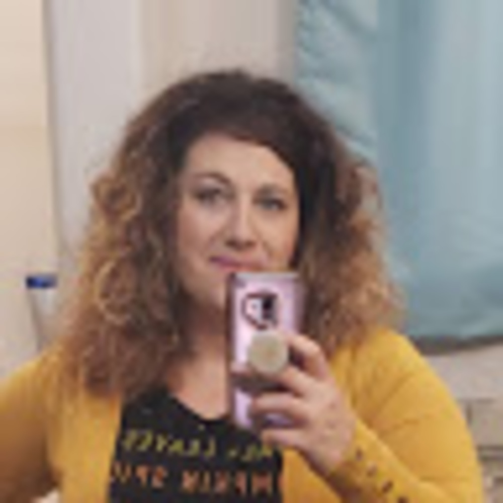 Meet your Posher, Carissa